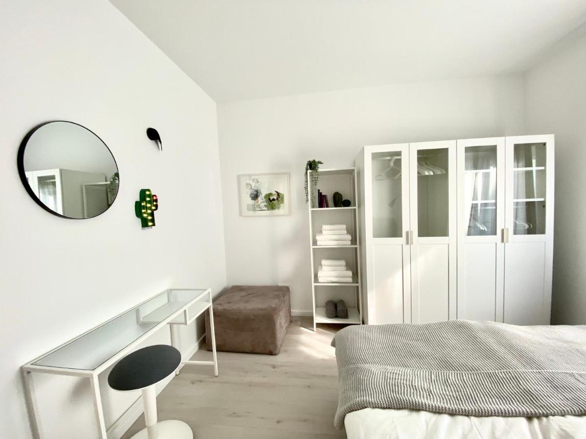 Modernes Apartment, Terrasse Und Garten Am Lilienthalpark Im Südwesten Berlins Apartment