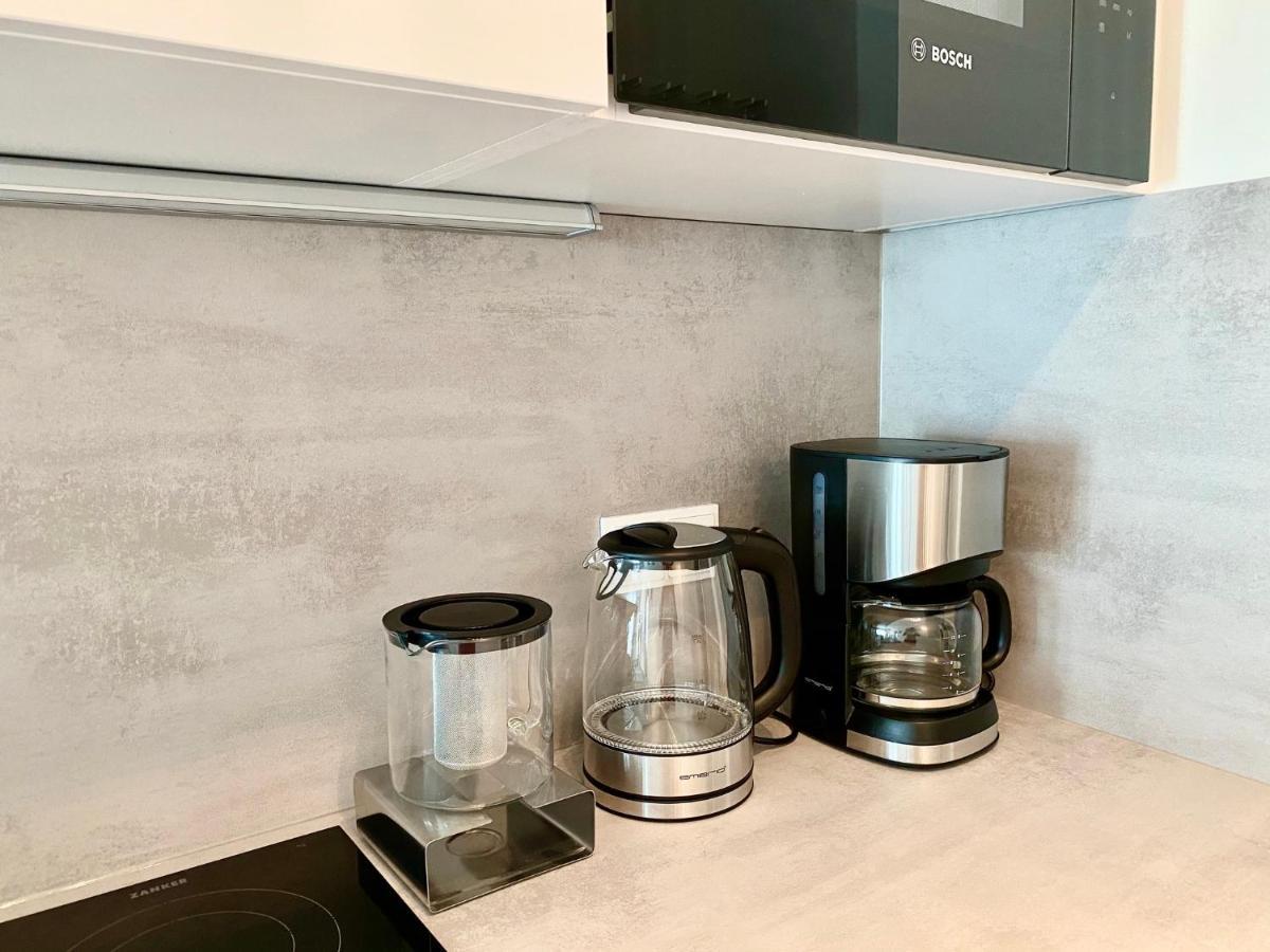 Modernes Apartment, Terrasse Und Garten Am Lilienthalpark Im Südwesten Berlins
