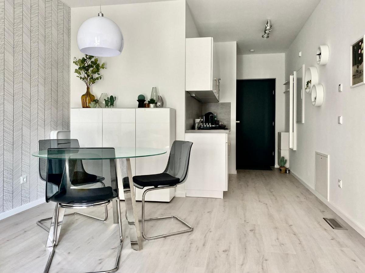 Apartment Modernes Apartment, Terrasse Und Garten Am Lilienthalpark Im Südwesten Berlins *